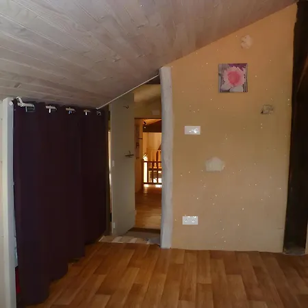 בית נופש Le Sechoir D'alice Saint-Germain-du-Salembre